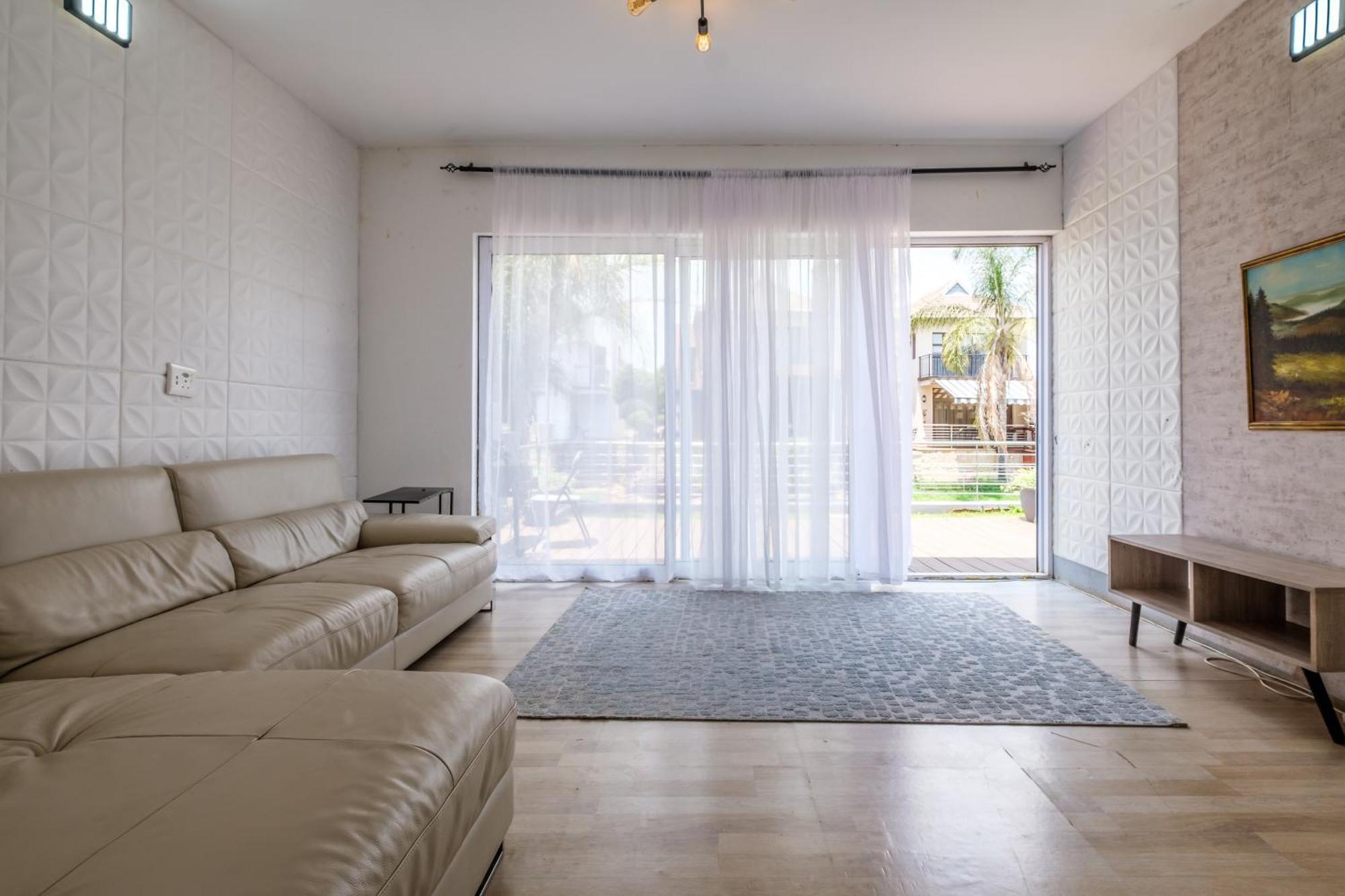 Lovely Home In Hartbeespoort Luaran gambar